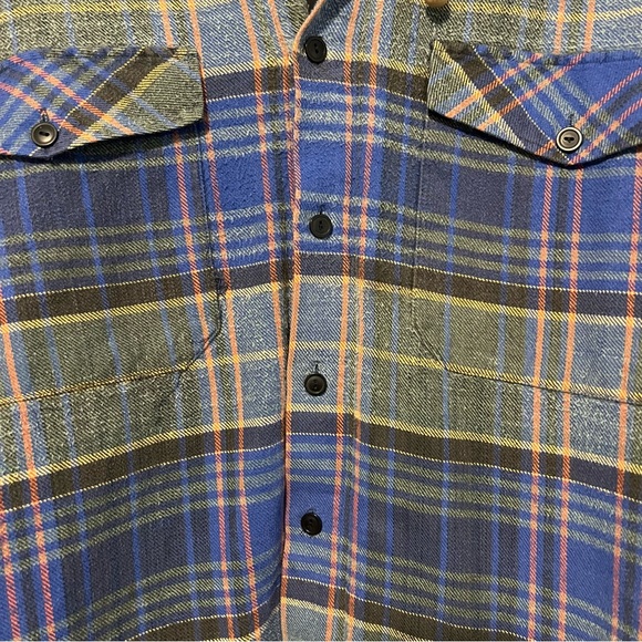 Rugged Point Authentic Hooded Flannel - Picture 2 of 7